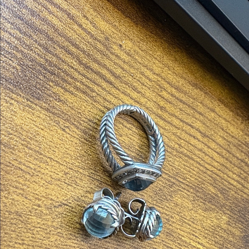 David Yurman Ring and Earring Set with Blue Stones - Picture 11 of 13